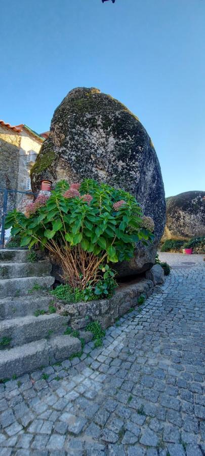הוילה Lugar Sao Salvador De מונסנטו מראה חיצוני תמונה
