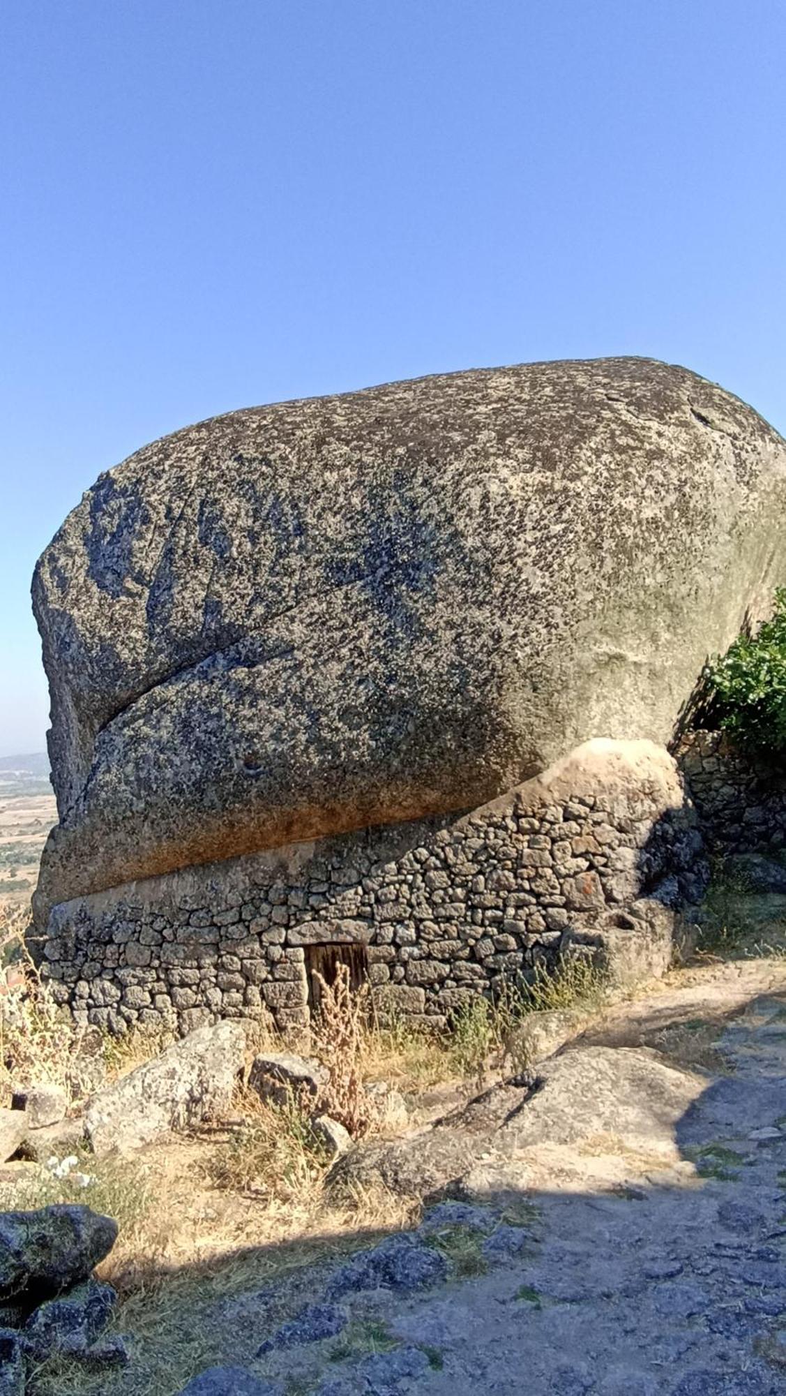 הוילה Lugar Sao Salvador De מונסנטו מראה חיצוני תמונה